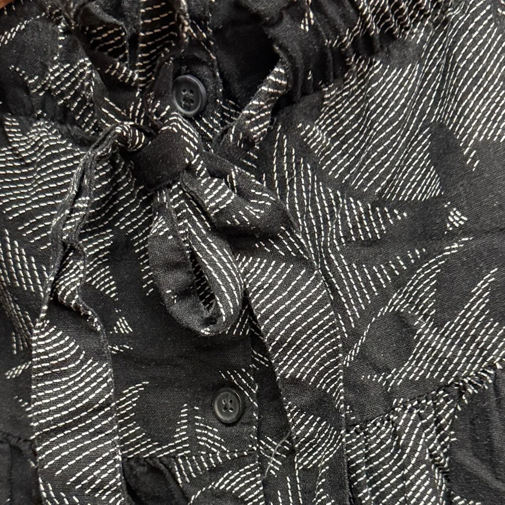Universal Thread Black and Gray Floral Midi Skirt - Picture 4 of 4